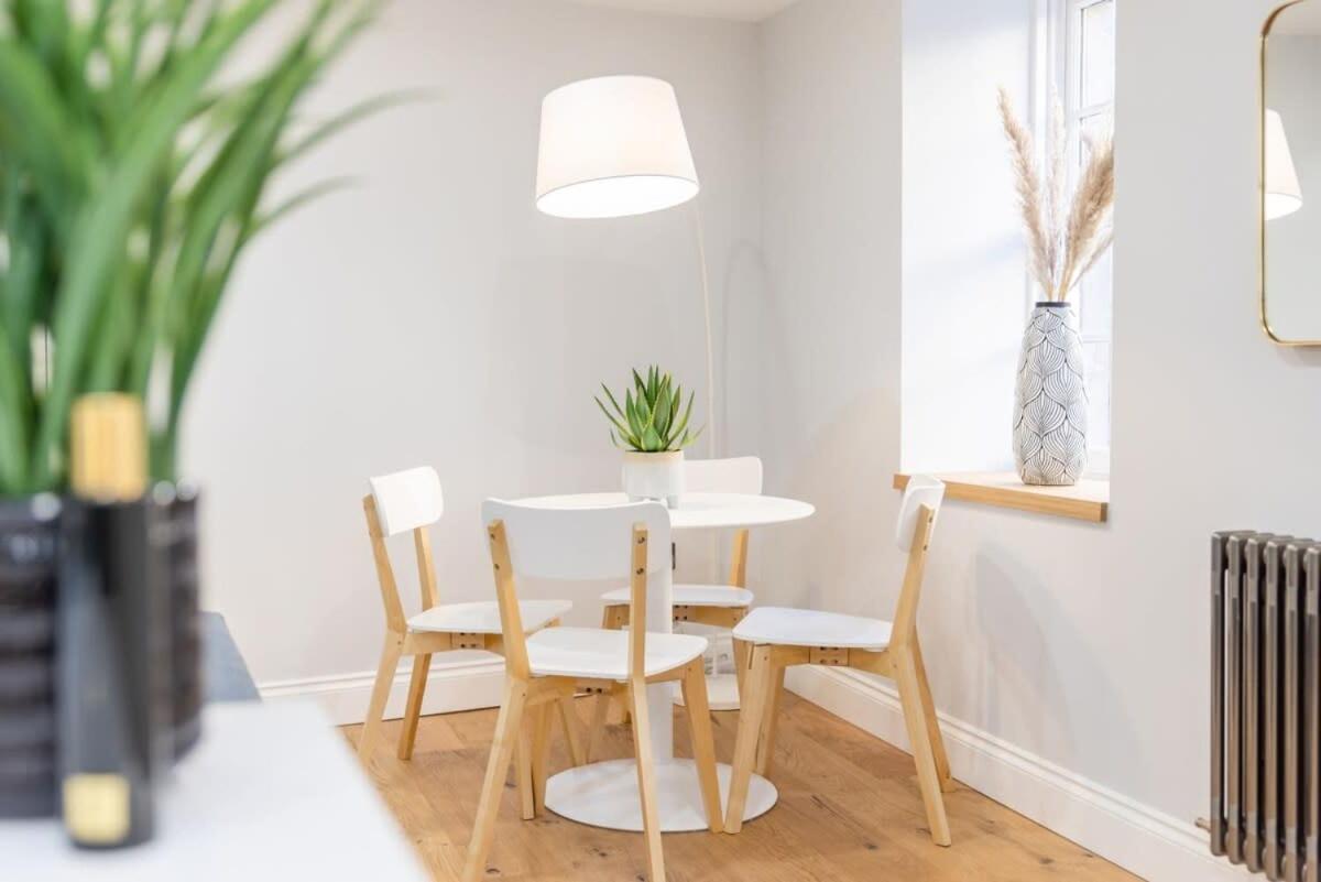 Dragon Suites - Yukina Suite - 2 Bed City Centre House With Garden Edinburgh Exterior photo